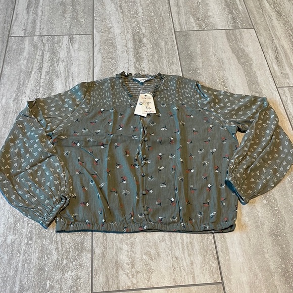 Hippie Rose floral long sleeves - Picture 1 of 9